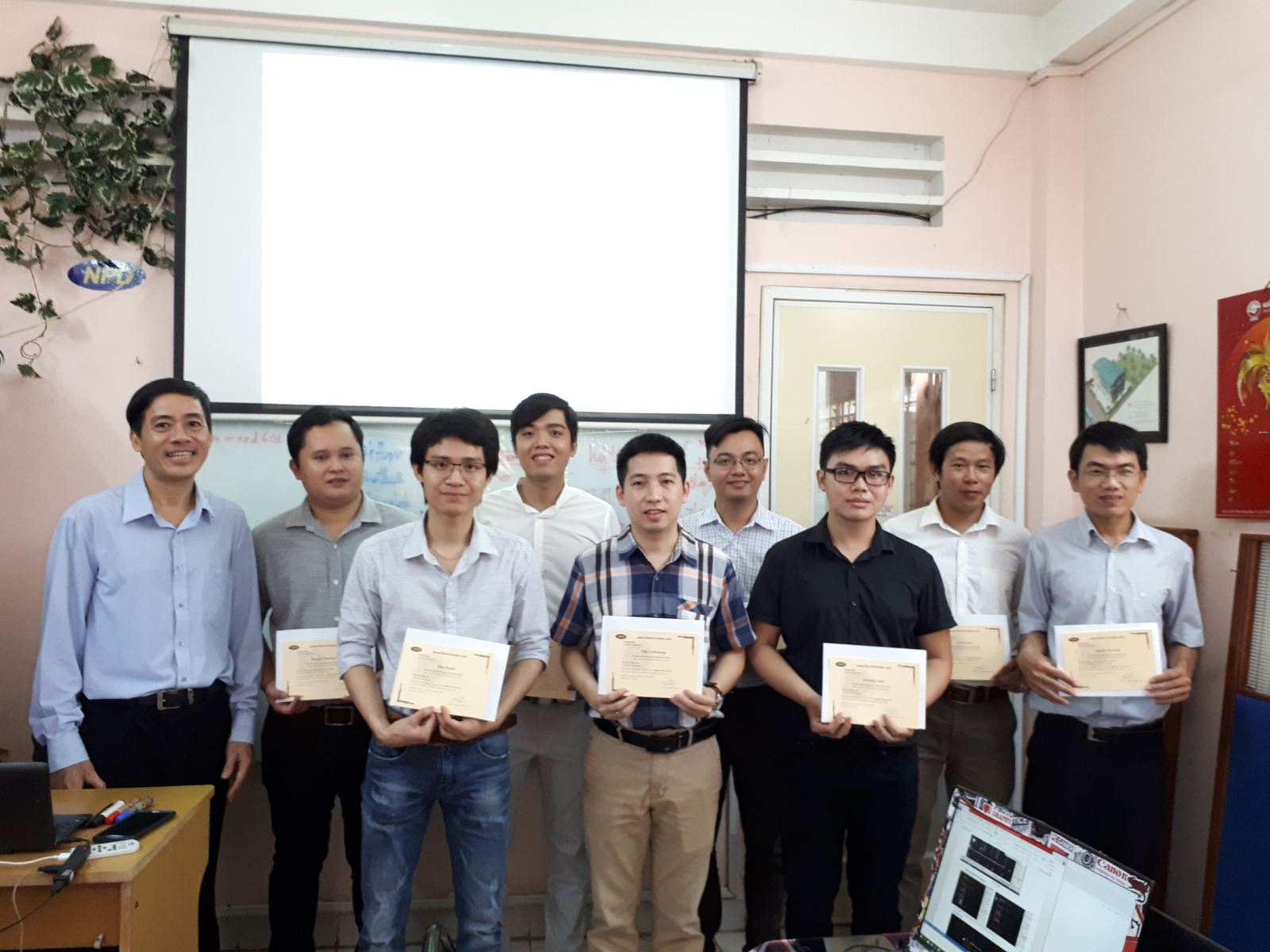 Chúc mừng Học viên Revit nhận giấy chứng nhận Revit Tháng 10 năm 2018